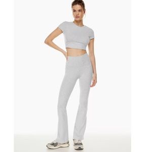 Aritzia Tna Chill Atmosphere Hi-Rise Legging in Heather Chrome - XS Tall